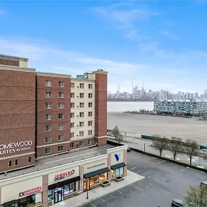 *** Hotel Homewood By Hilton Edgewater-nyc Area USA